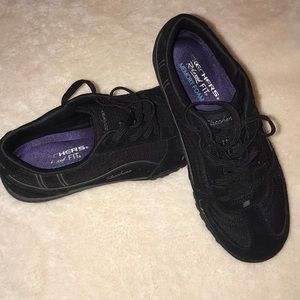Skechers Never Worn Memory Foam Relaxed Fit